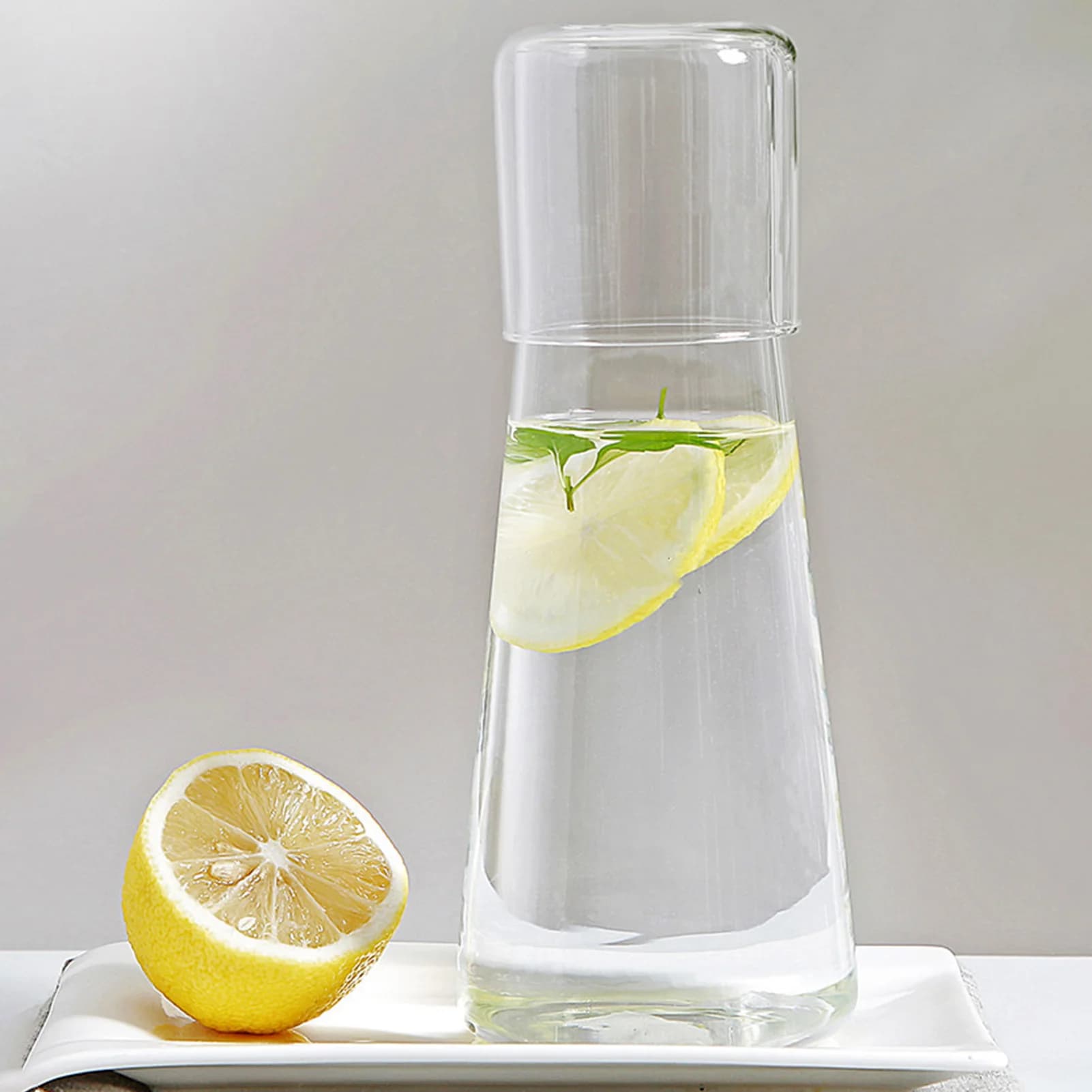 Clear Water Kettle High-borosilicate Glass Water Pitcher Kitchen Water Container Summer Cool Water Bottle With Dust-proof Lid