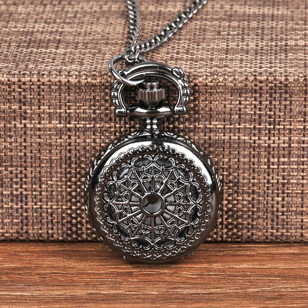 1 pz New Fashion Retro Black spider Web Pocket Watches quadrante bianco collana orologio ciondolo per uomo donna su catena regali di compleanno