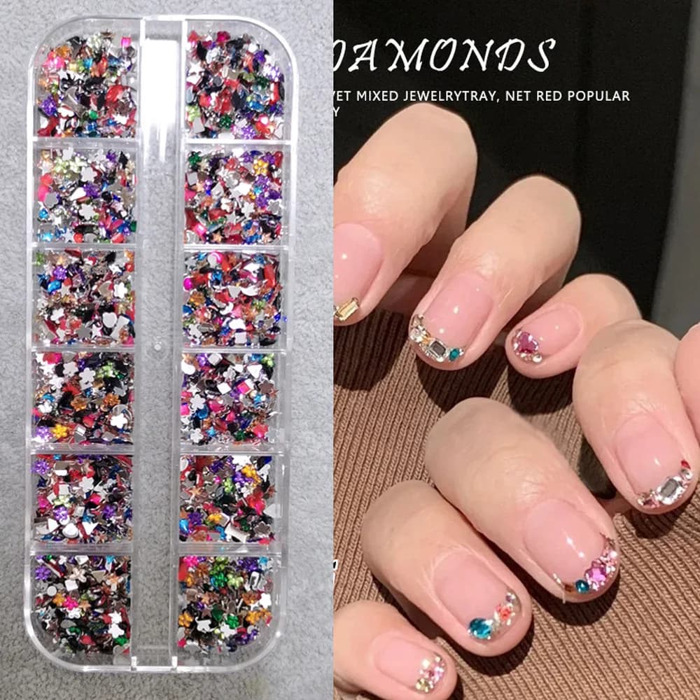 12 griglie a forma mista Flatback 3D Mini Nail Art Strass Oro/Argento/Diamante bianco Gemma Unghie Charms Lucido Decorazioni per manicure