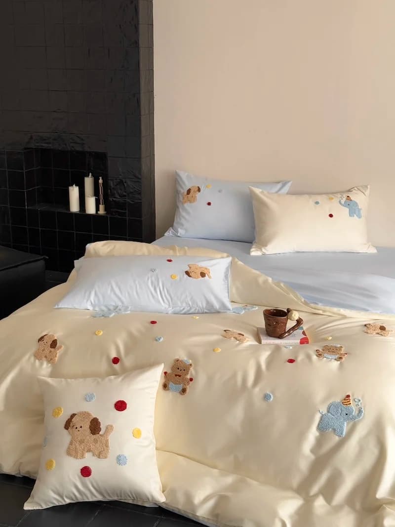 100% Cotton Bed Linen Set with Embroidery Bear and Dog, Four Pieces, Pure Cotton Long Fiber Bed Linen Cover