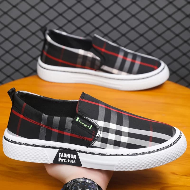 Scarpe Sportive da Uomo in Mesh Traspirante con Taglio Integrato, Superficie Liscia, per Uso Quotidiano, Outdoor e Tempo Libero