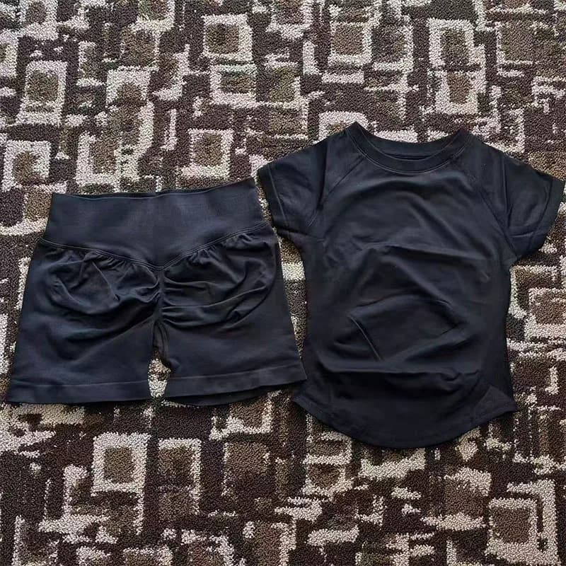 HISTELLO Set Sportivo da Palestra, Abbigliamento Yoga Senza Cuciture a Maniche Corte, Completo Fitness da Donna per Allenamento e Corsa con Leggings Corti