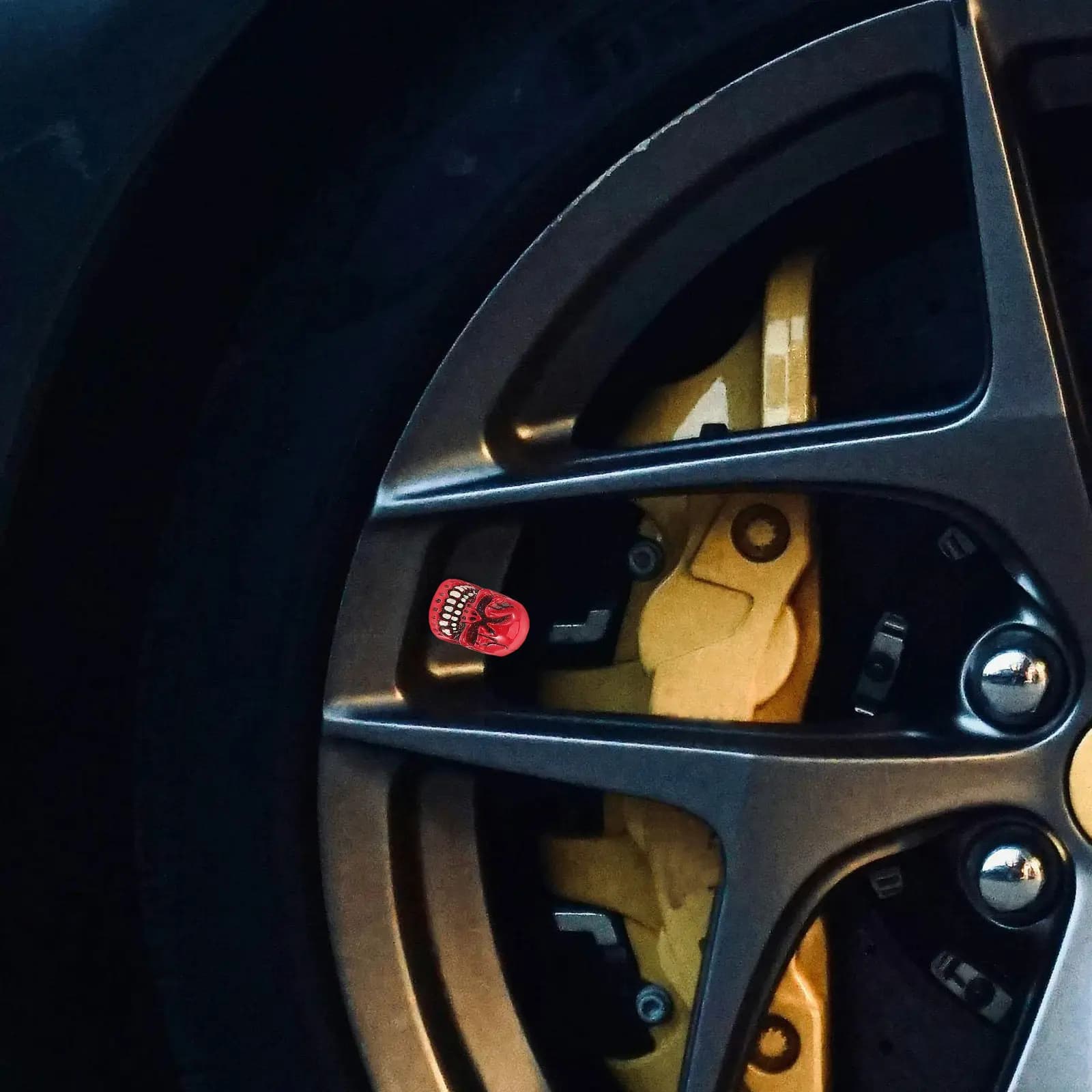 4 Pezzi Tappi Valvola a Forma di Teschio in Resina, Copri Valvola per Auto e Moto, Accessori Decorativi per Veicoli