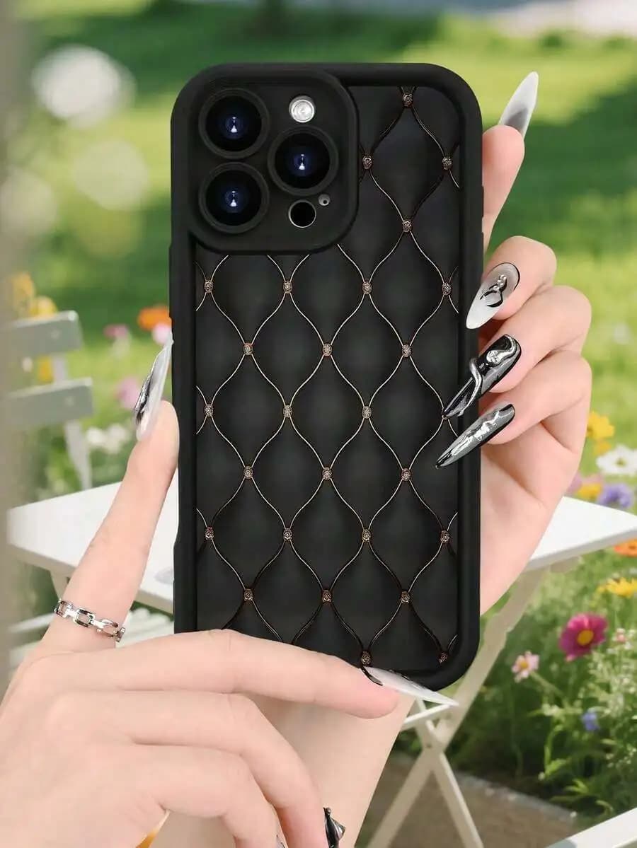 Luxury Quilted PU Leather Phone Case With Rhinestone Decoration Shockproof Cover For iPhone 15 Pro Max 16 Pro Max 17 Pro Max