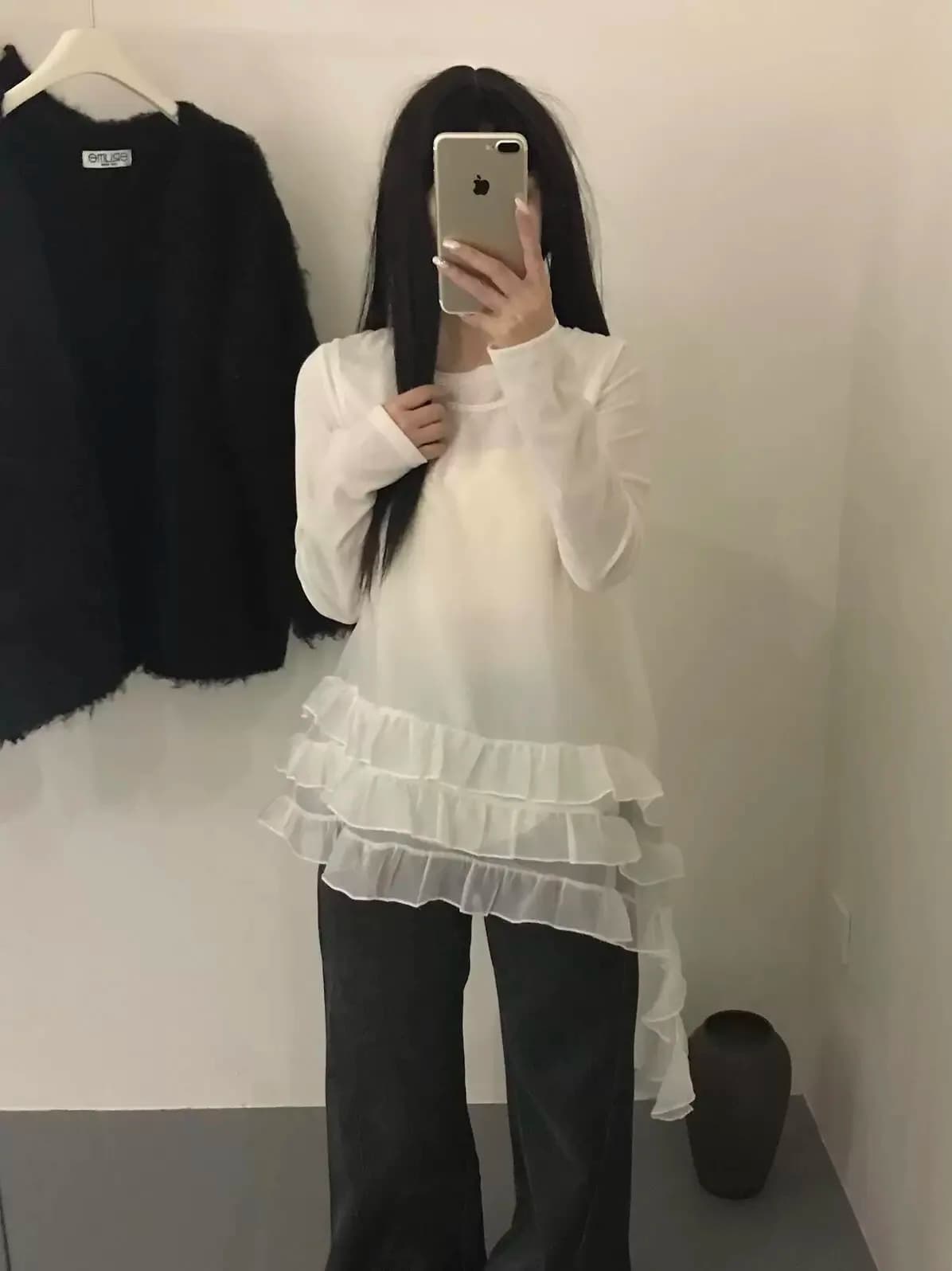Top da donna in garza con design a strati, scollo rotondo basso, modello estivo alla moda, effetto drappeggiato