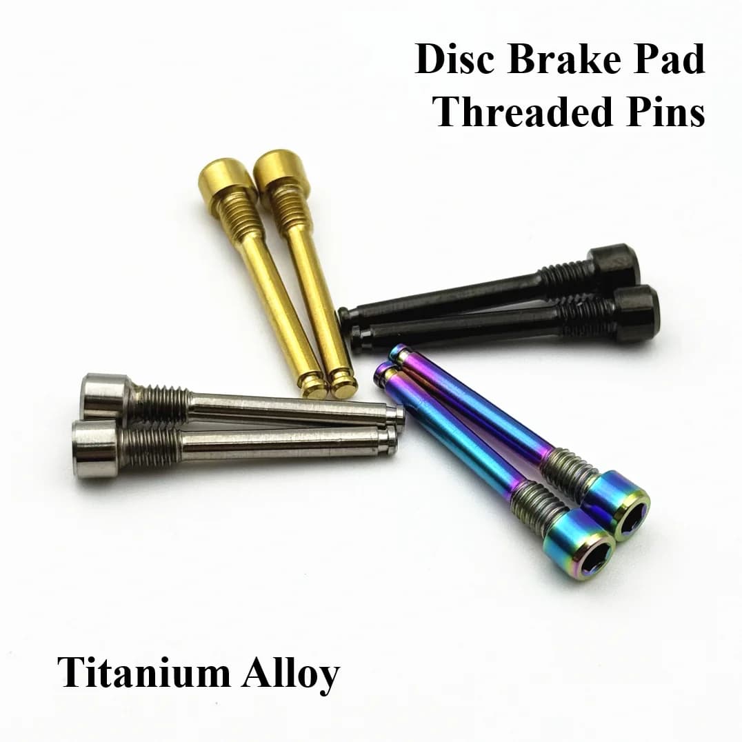 Perni pastiglie freno a disco in lega di titanio da 2 pezzi Bulloni pinza filettati M4 × 26mm con clip di fissaggio per Shimano SRAM More