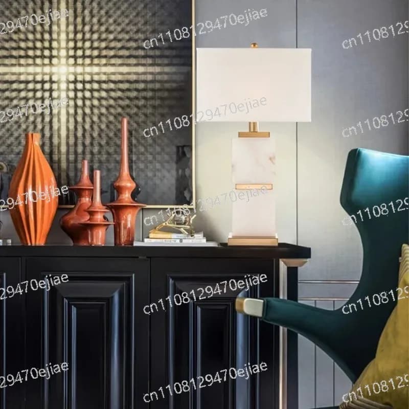 Lampada da Tavolo di Design di Alta Gamma, Lusso Discreto, Decorazione in Marmo Postmoderna e Creativa, Lampada da Scrivania Semplice