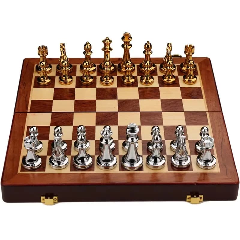 Set di scacchi di fascia alta Tavola di legno con pezzi metallici in una confezione regalo per ornamenti da backgammon