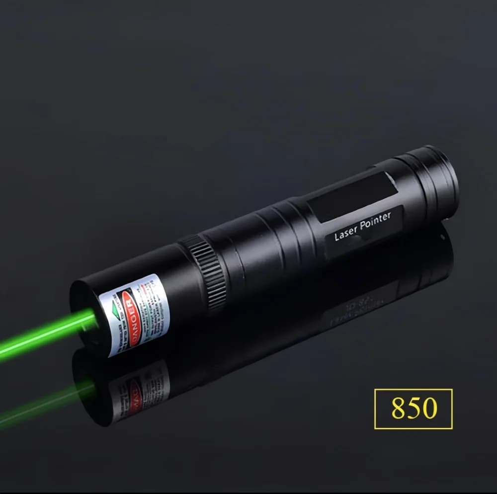 Puntatore Laser Verde e Rosso (Batterie non incluse) - Strumento Didattico, Giocattolo Automatico per Gatti, Penna Laser Combinata con Funzione Focus
