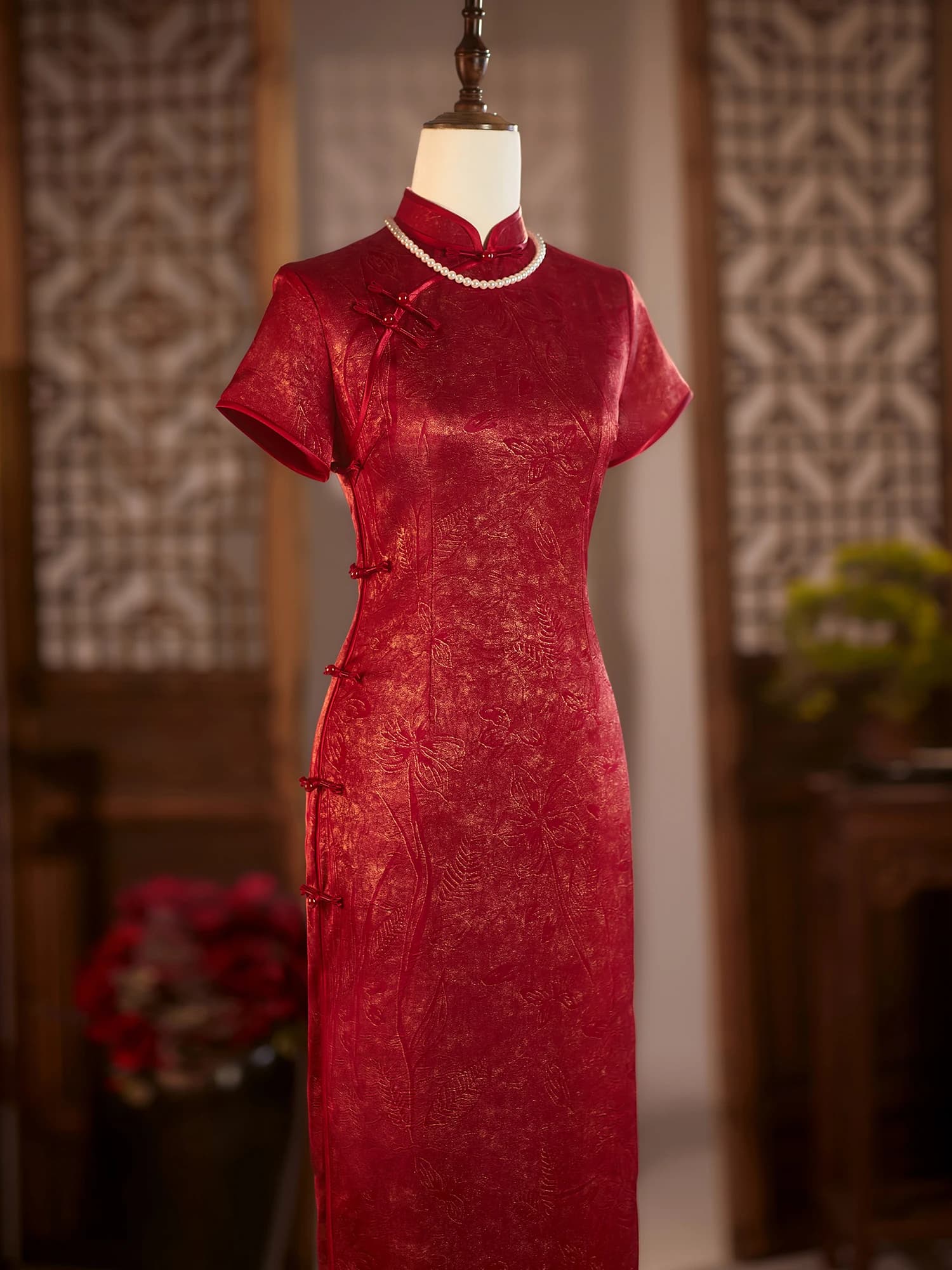 Retro Red Flag Robe Wedding Dress Long Eight Button Matron of Ceremony Clothes Breathable Polyester Fiber Short Sleeve