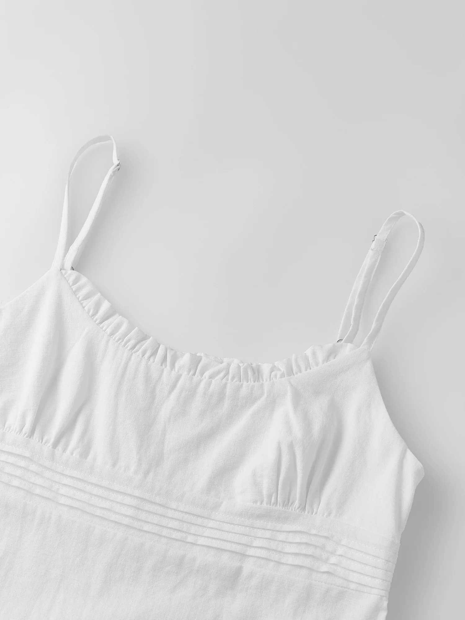 Women's pyjamas in 2 pieces with canoe top with lace finishes and shorts, complete from home without sleeves for night dresses