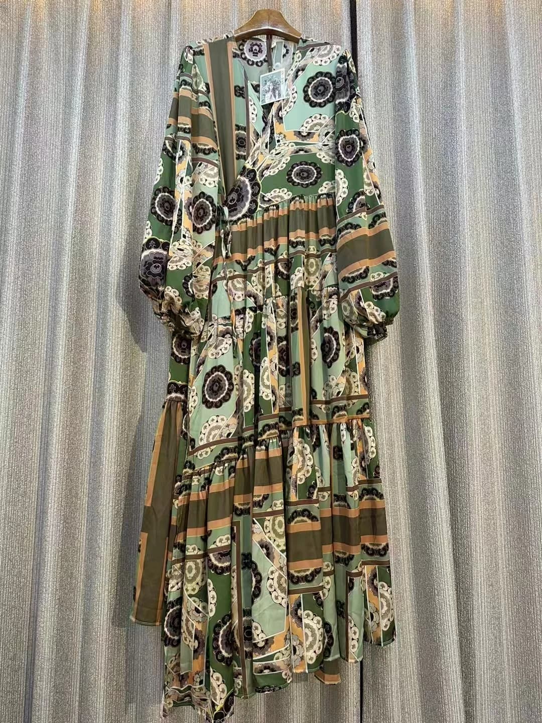 Retro Designer Stampa geometrica Boho Holiday Abito ampio a maniche lunghe 2025 Primavera Estate Donna Nuova moda Elegante abito con lacci