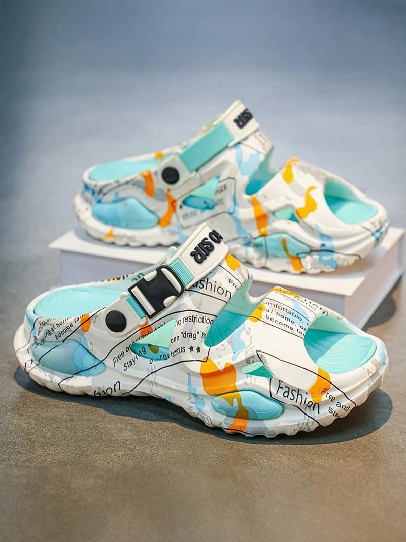 Men's Summer Casual Slip-On Slippers Anti-Slip Driving Two-Purpose Flat Sandals Beach Shoes Comfortable Wearing EVA Material