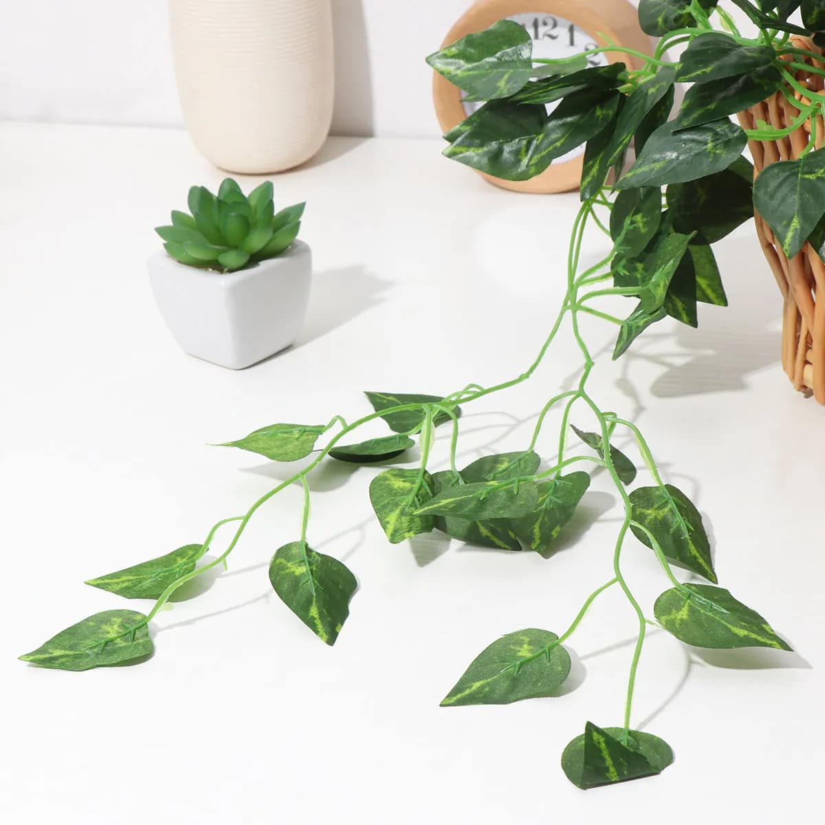 1 Pezzo di Piante Artificiali Realistiche di Scindapsus, Resistenti allo Sbiadimento, con Foglie Realistiche per Privacy Esterna, Balcone, Giardino, Casa