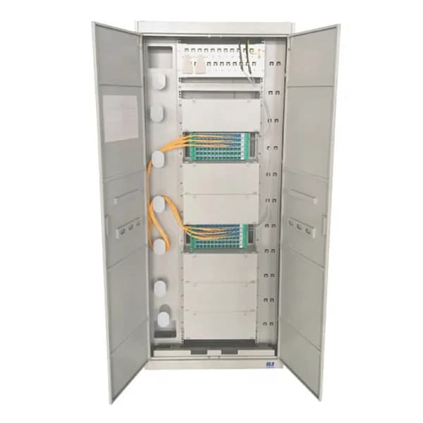 Armadio di distribuzione per la gestione dei cavi in 576 fibre Armadio stradale per interni in fibra ottica SMC FTTH