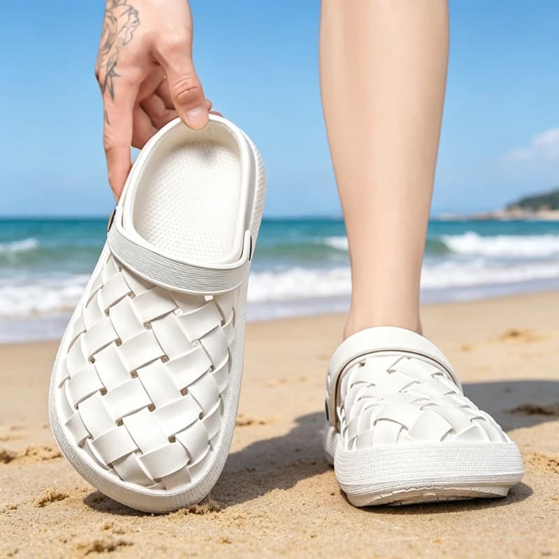 YUYIN Sandali da Uomo alla Moda con Tomaia Intrecciata, Zoccoli in EVA Leggeri Antiscivolo, Scarpe da Spiaggia a Punta Chiusa, Ciabatte da Uomo Nuove