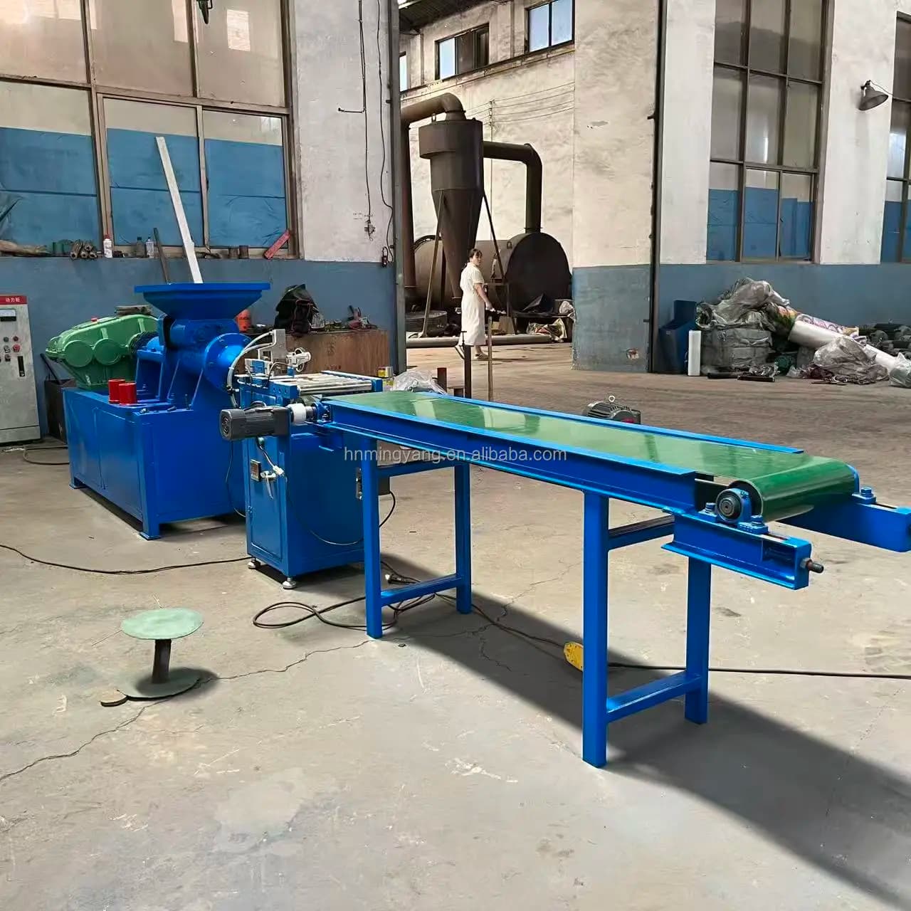 Mingyang Plant Avocado Seeds Charcoal Briquettes Production Line BBQ Charcoal Stick Briquette Making Machine Price