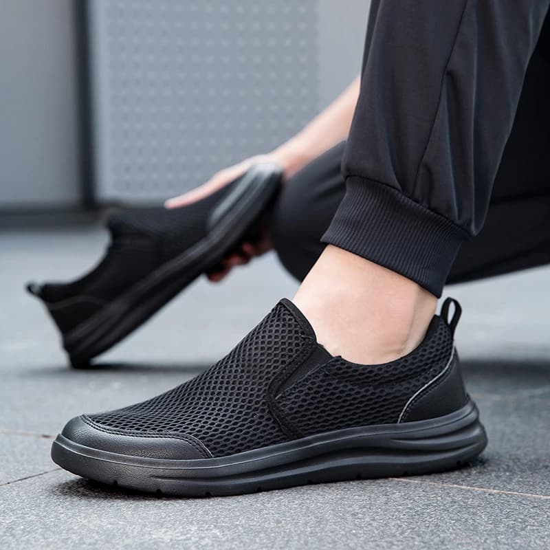 Men'sSlip‑onWalkingShoes Summer Hollow Mesh Breathable Loafers Lightweight Non‑Slip Platform Casual Shoes Comfort Daily Footwear