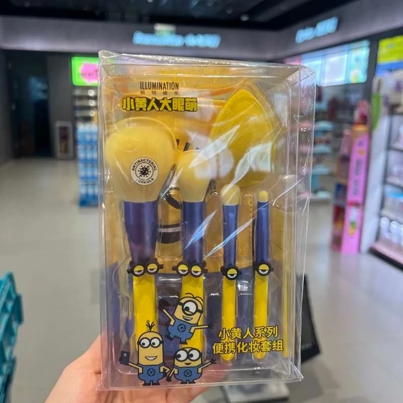 Set Trucco Portatile Anime Minions con Beauty Blender e Pennello, Ottima Presa di Polvere Senza Polvere Volatile, Super Pratico Giocattolo con Personaggi