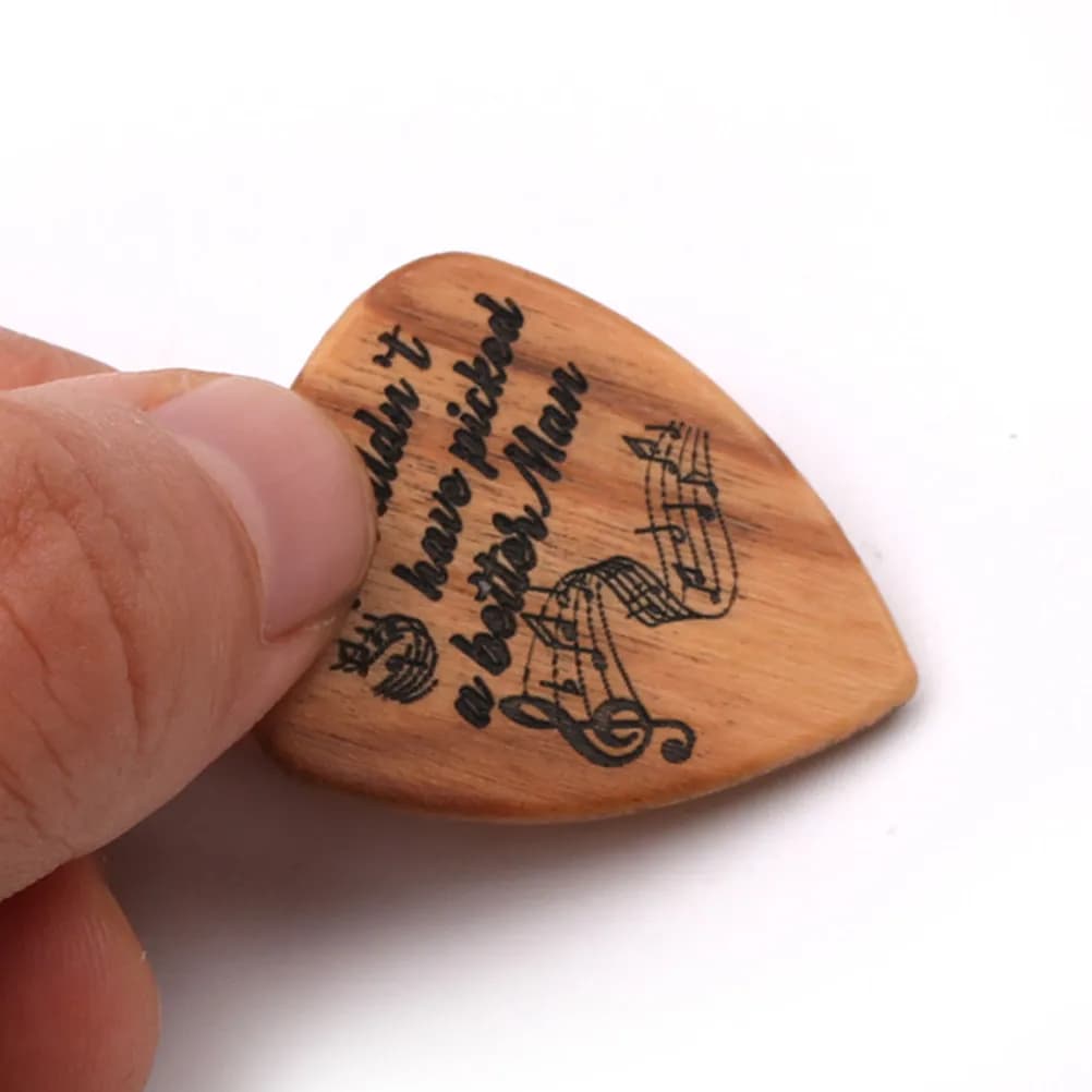 1Set Guitar Pick Collection Holder Set Guitar-Shaped Container with 2 Picks Sturdy Reliable Portable Pick Organizer for All