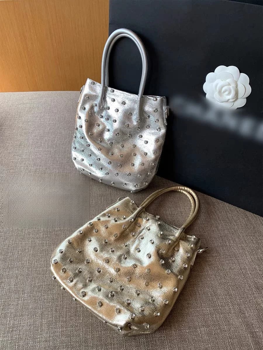Borsa da Donna di Lusso Fatta a Mano con Diamanti Incastonati, Borsa a Tracolla Argento Stile Britannico Elegante con Manico Singolo