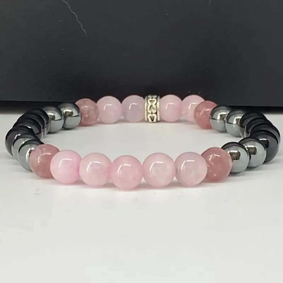 Bracciale in cristallo rosa fatto a mano Accessorio alla moda da donna Bracciale da donna versatile quotidiano in minerale di ferro Trendsetter personalizzato