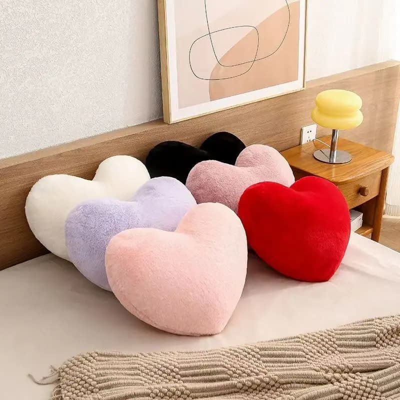 Simpatico cuscino a forma di cuore per il riposo pomeridiano, cuscino per dormire per studenti, regalo di San Valentino, cuscino da ufficio, perfetto come regalo