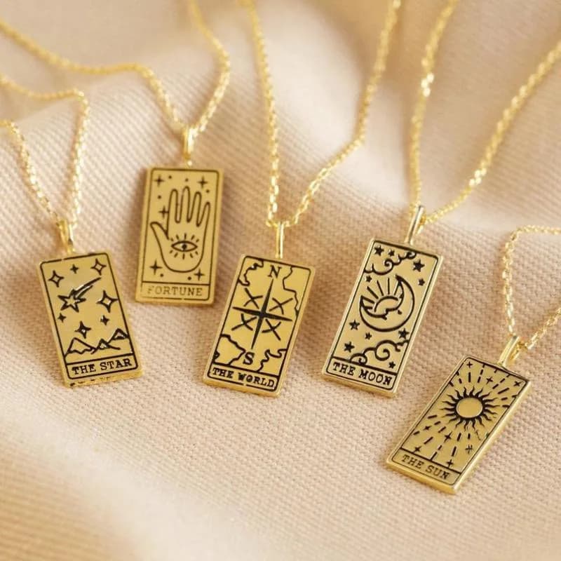 Carte dei tarocchi estetiche Esoterismo Collana Gioielli in acciaio inossidabile 2023 Collare Tarocchi Buona fortuna Amuleto Il ciondolo dell'Arcana maggiore