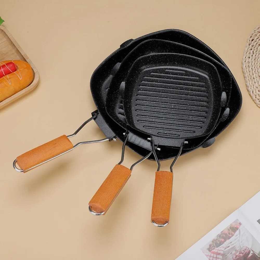 Hand-made cast iron portable pan non-stick pan for picnic barbecue Foldable with wooden handle Steak pan Outdoor BBQ