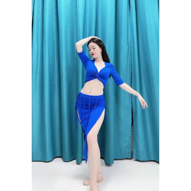Abito da classe in costume di danza orientale personalizzato Nuovo abito da pratica in costume di danza del ventre Set gonna a triangolo con nappa sexy a maniche lunghe