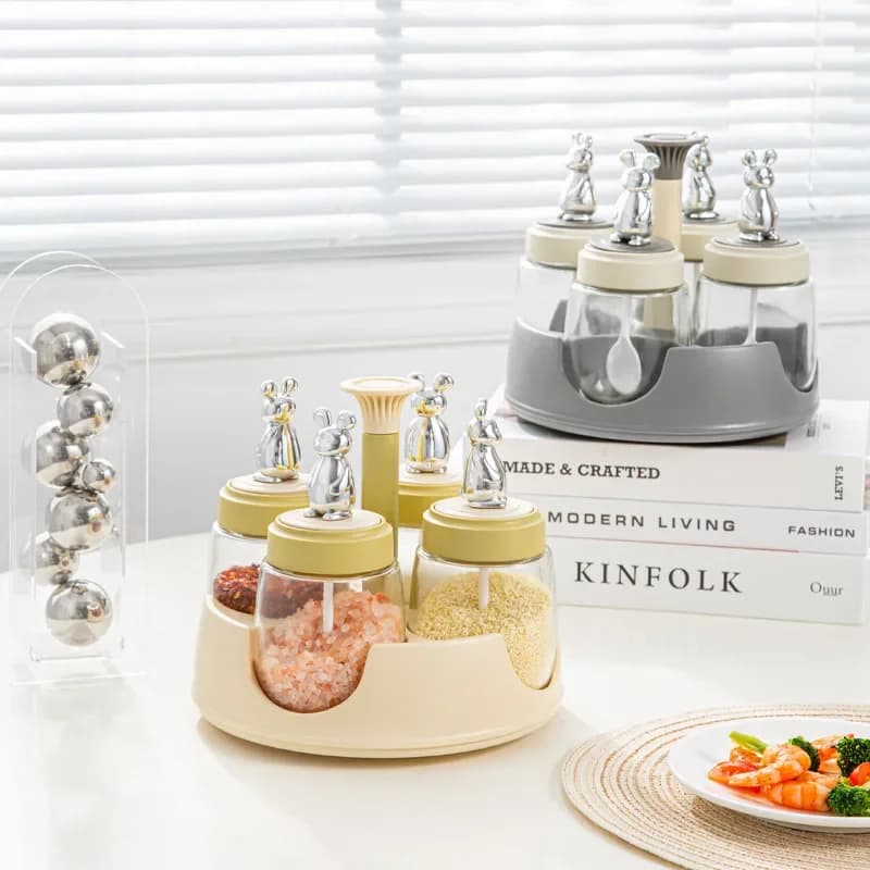 Nuova scatola per spezie rotante Set combinato di barattoli di spezie da tavolo per cucina domestica Set di 4 bottiglie di barattoli di spezie sigillati