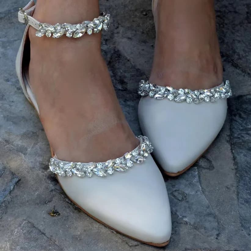 Elagant Low sandals with rhinestone strap with white diamonds and tip, wedding shoes with crystal edge, low wedding shoes