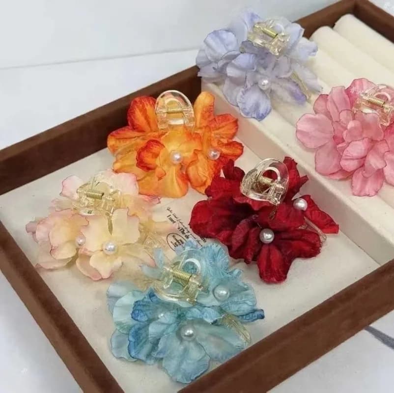 Fermaglio per capelli a forma di piccolo fiore estivo da donna, Nuovo 2026, Morbido fermaglio a pinza per capelli semi-acconciati, Accessorio per capelli da lato