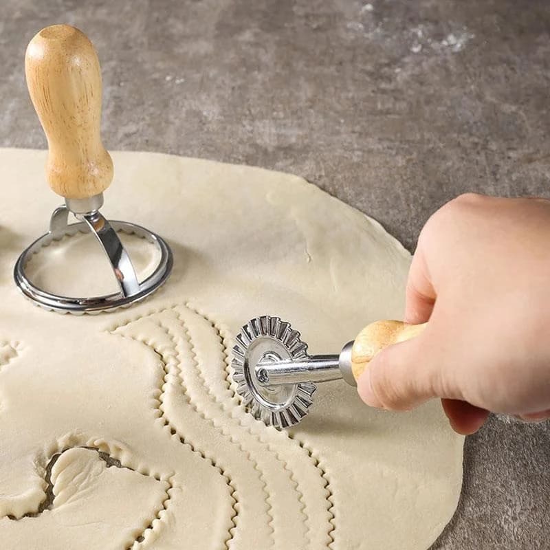 1 pz Cottura Biscotto Taglierina Biscotto Maker Stampo Pizza Ruota di Taglio Strumenti Stampi In Lega di Alluminio Ravioli Pasta Strumenti Quadrati Frese