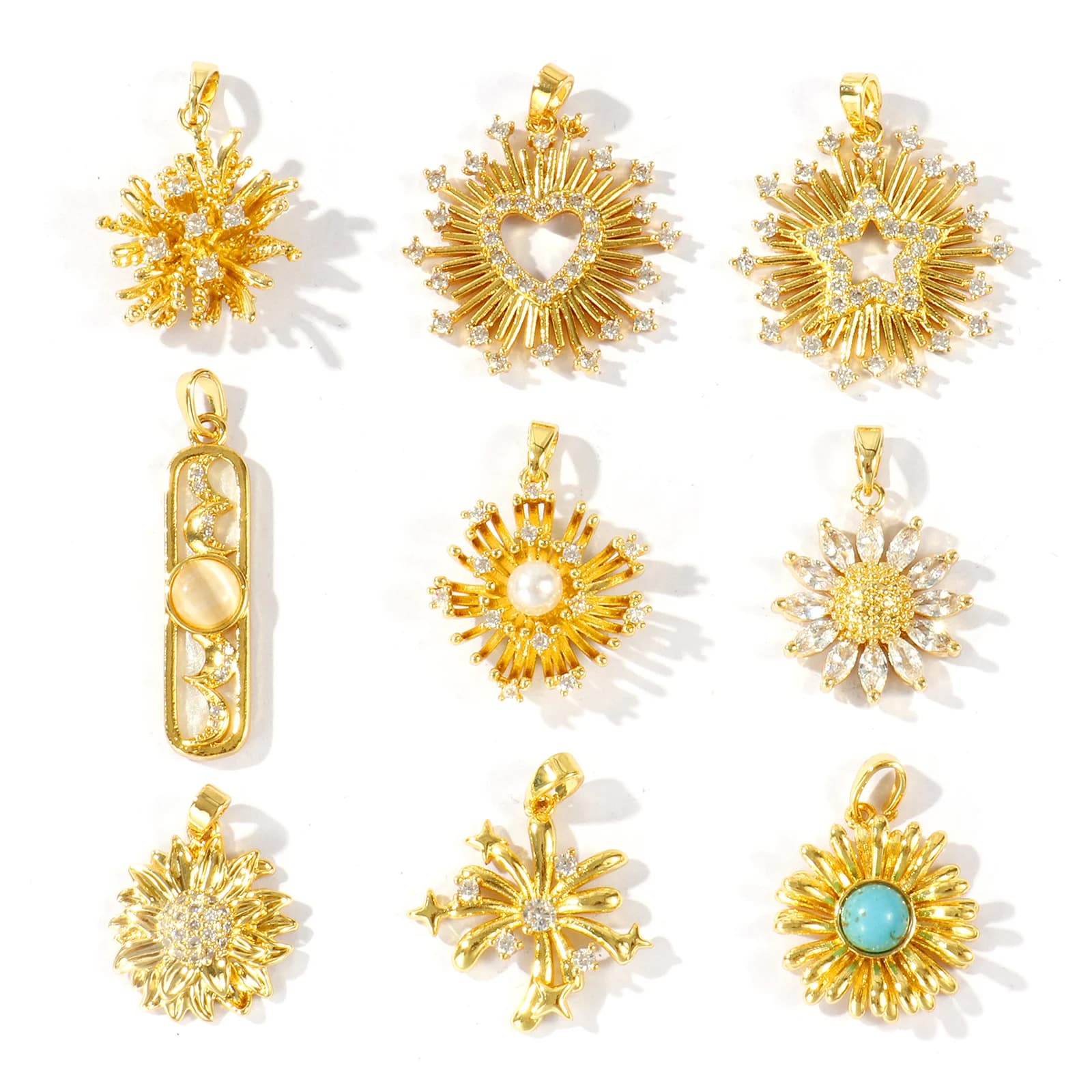 2 Pezzi Ciondolo a Forma di Fiore Margherita in Ottone Placcato Oro 18K con Zirconia Cubica Trasparente per Creazione Gioielli Fai da Te