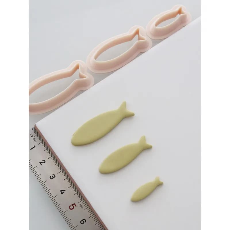 Stampo da taglio per piccoli pesci 0,4 mm incisione fine piccolo medio grande dimensioni multiple stampo da taglio per argilla polimerica in argilla ultraleggera fai da te