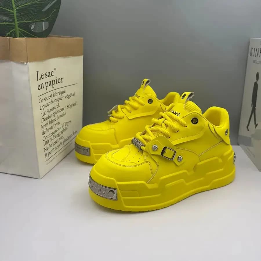 Sneakers Nuove con Suola Spessa e Rialzo Interno, Scarpe Versatili Bianche da Uomo