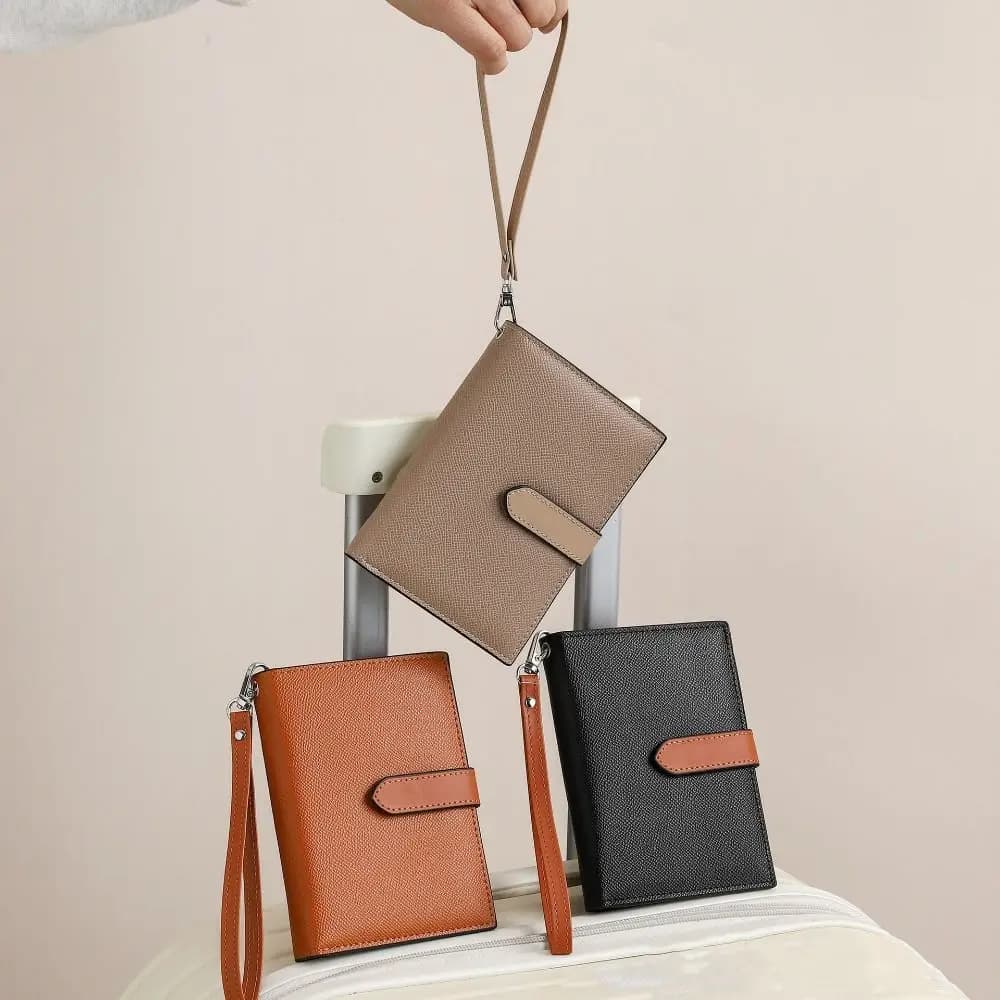 Creative Card Holder PU Passport Bag Lanyard Wrist Strap Fold Purse Passport Cover Airplane Check-in Passport Clip Men