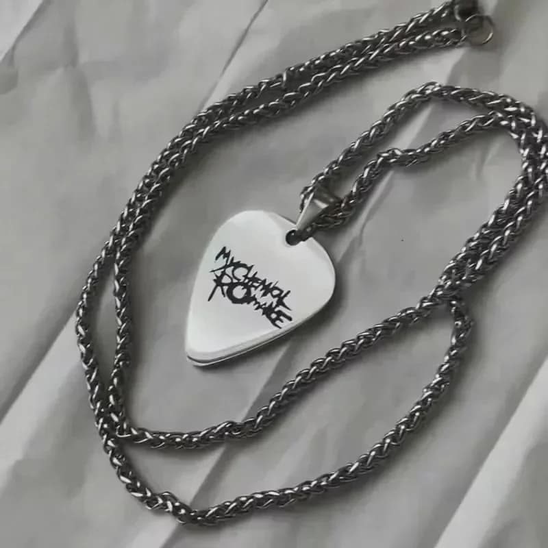 Collana Cosplay in Acciaio Inossidabile, Ciondolo a Forma di Plettro per Chitarra Rock, Accessori per Collare, Regali