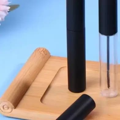10ML Ultra Fine Brush Empty Mascara Tube Liquid Eyeliner Mascara Bottle Eyelash Elongation Refillable Cosmetics Containers