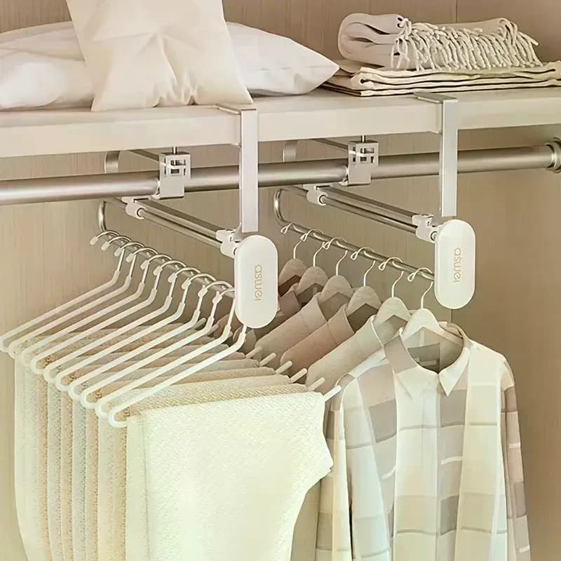 Appendiabiti Salvaspazio per Armadio con 5 Ganci Estensibili per Organizzare Pantaloni, Gonne e Sciarpe in Camera da Letto