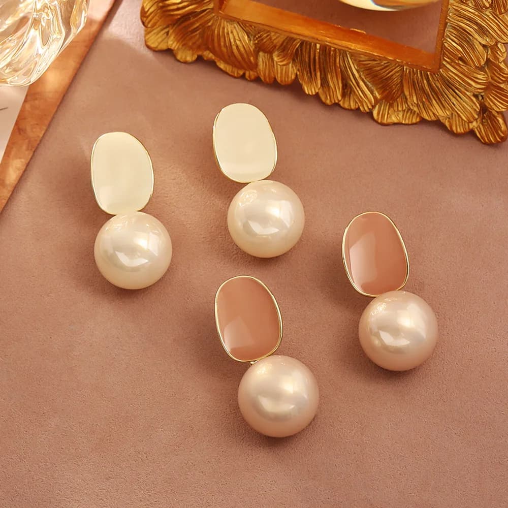 Fashionable and exquisite ladylike large pearl earrings, high-end drop glaze earrings, elegant and versatile commuting earrings