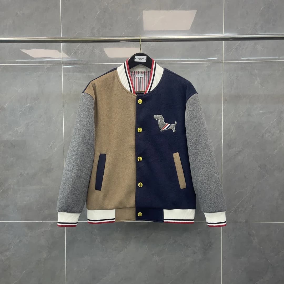 Giacca da Baseball alla Moda con Motivo a Cani Ricamato, Cappotto Trendy a Blocchi di Colore con Maniche Lunghe e Collo Alto