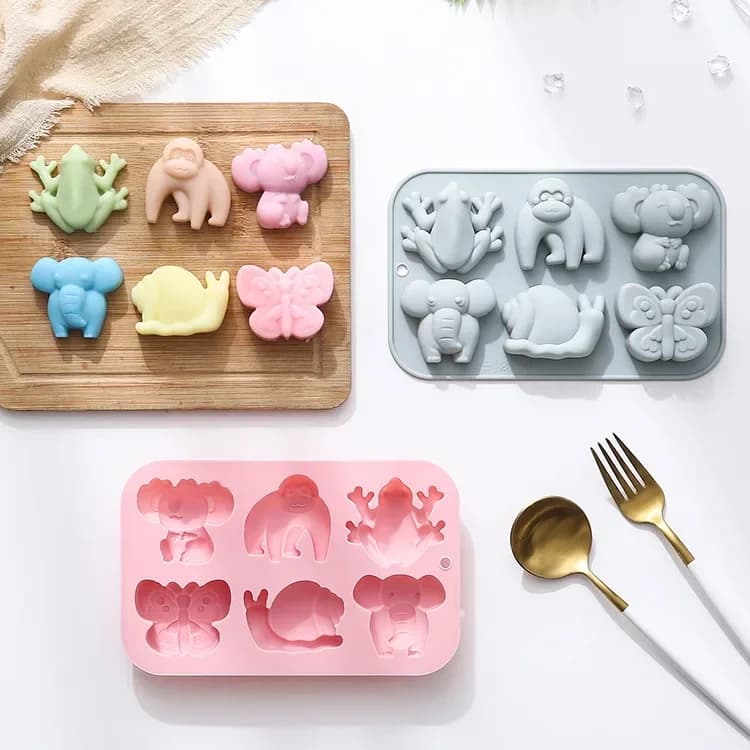 6 fori 6 diverse specie di cartoni animati, stampo in silicone torta fondente stampo al cioccolato stampo per cubetti di ghiaccio accessori per la decorazione della torta