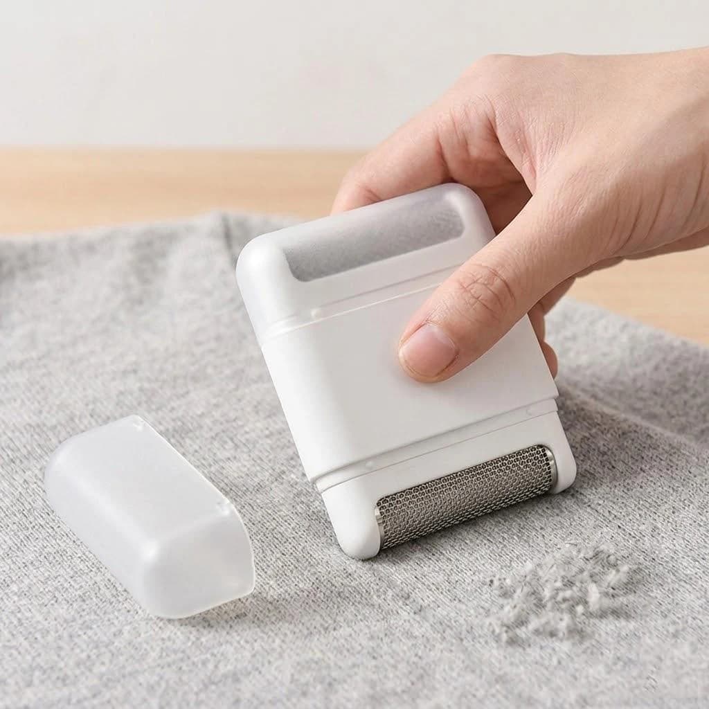 Mini Portable Clothes Shaver Manual Lint Remover Hair Ball Trimmer Sweater Cleaner for Fabric Clothing Upholstery 1PC