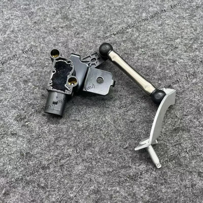 1K0941274C Sensore di livello fari allo xeno per Audi A3 VW Jetta Golf 5 Golf 6 Touran Sensore di altezza corporea 1K0 941 274 C