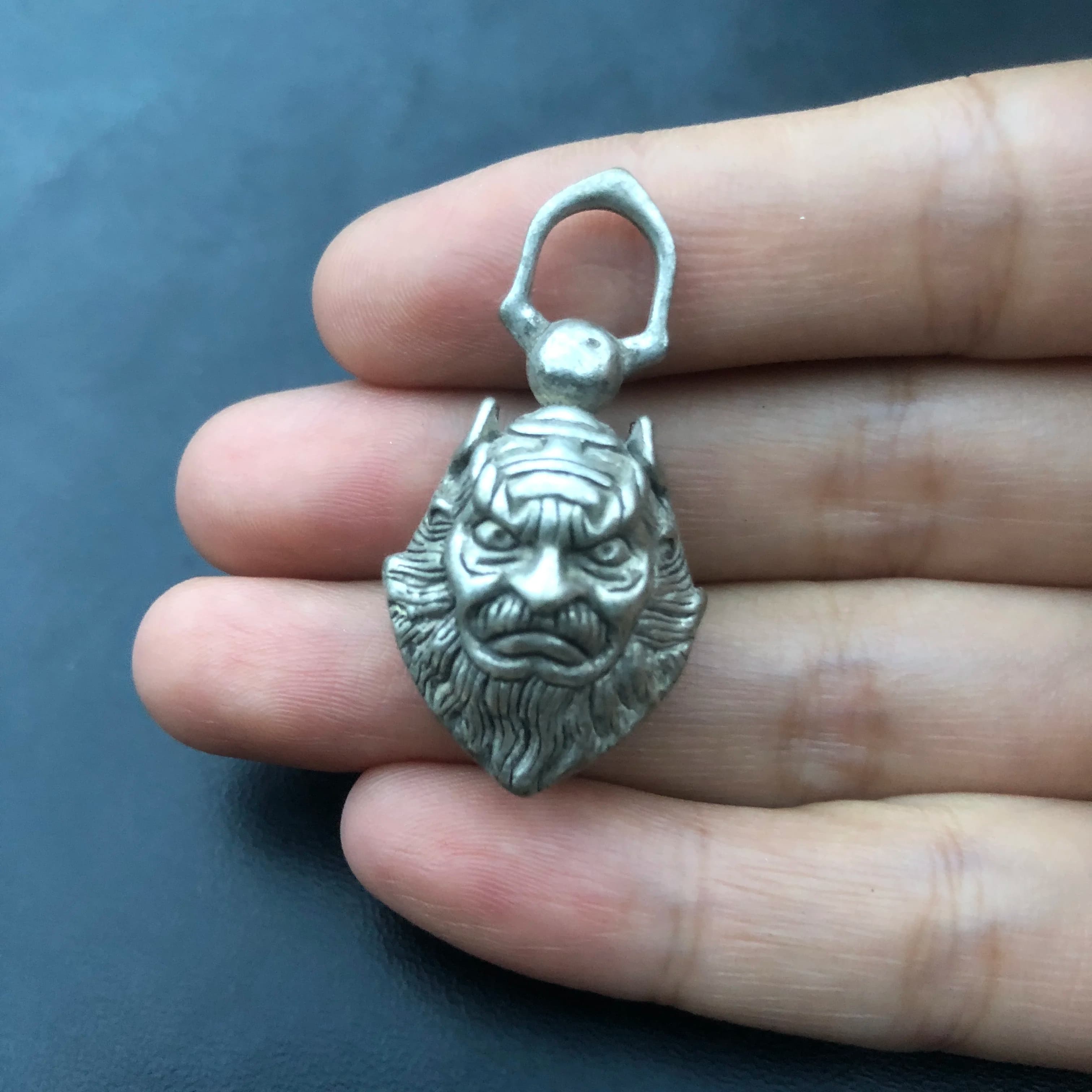 Vintage Tibetan Silver Demon Head Bell Pendant Carved Chinese Myth Beast Face Retro Hanging Charm DIY Necklace Keychain Ethnic M