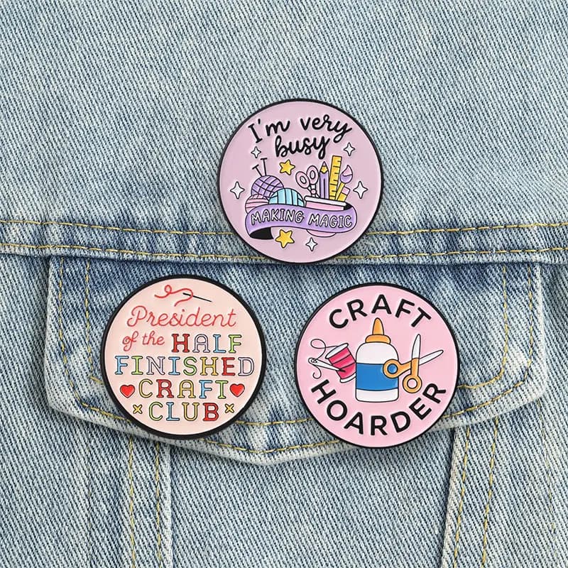 Funny Craft Hobby Badges Handmade Lovers Enamel Pin Sewing Needle Heart Decor Brooch Knitting Yarn Scissors Accessories