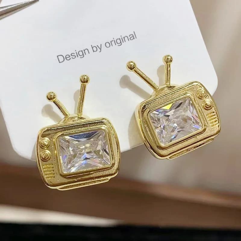 Orecchini a bottone a forma di TV con zirconi di lusso dal nuovo design di vista per le donne Orecchini quadrati di cristallo di gioielli di marca di moda
