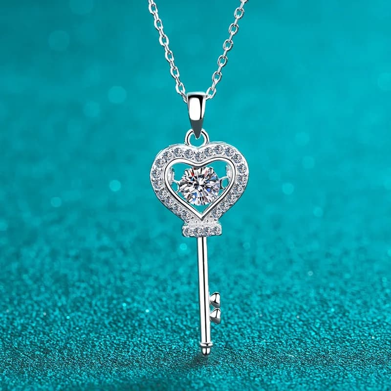 Collana a forma di cuore con serratura di diamanti intarsiati in oro 18 carati con moissanite intarsiata in platino PT950 da 0,5 carati, collana in moissanite intelligente da donna